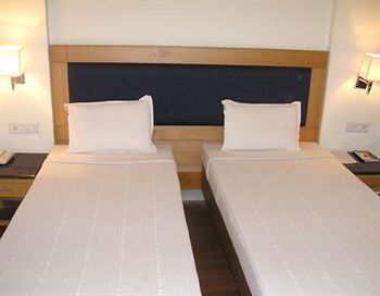 海得拉巴 Rukmini Riviera酒店 外观 照片